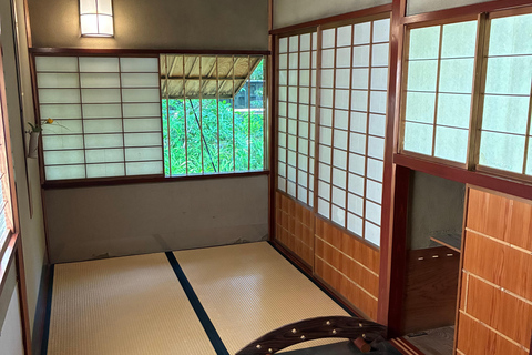 Kanazawa Wagashi Making, Kaiseki, Geisha & Samurai All Tour