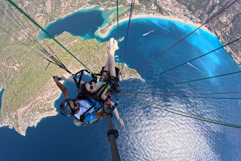 Van Fethiye: Oludeniz paragliding trip met transferVanuit Fethiye: Oludeniz Paragliding Trip met Transfer