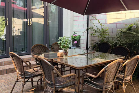 Shanghai Traditions in a Historic Xintiandi Villa