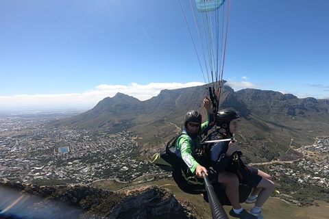 Cidade do Cabo: Parapente duplo com vista para a Table MountainCidade do Cabo: Parapente Tandem com vista para a Table Mountain