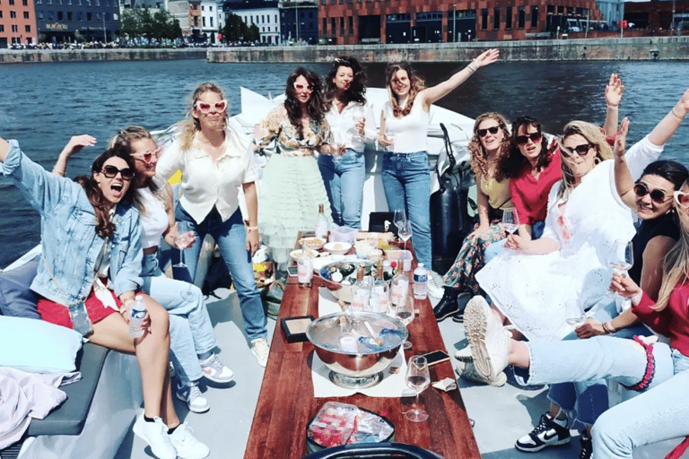 Antwerp: Private Aperitif Boatride