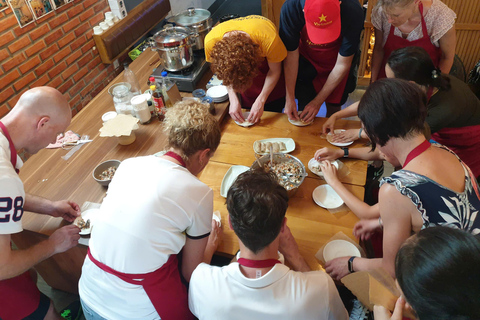 Hue : Cours de cuisine avec un chef local et dîner