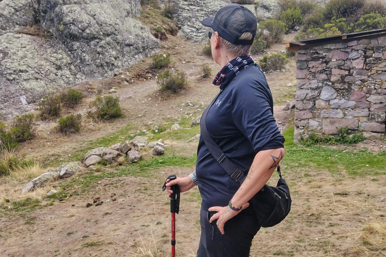 LIMA: ROTA DE TREKKING DE DIA INTEIRO EM MARCAHUASI