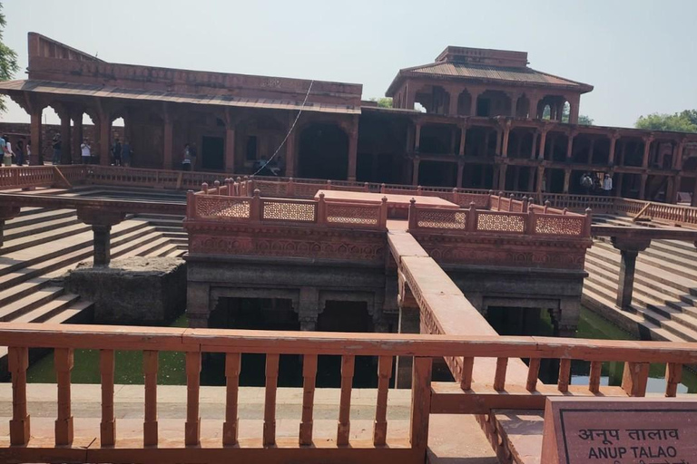 Fatehpur Sikri going back from Agra by car