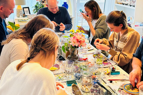 Düsseldorf: Explore the magical Mosaic Art Course