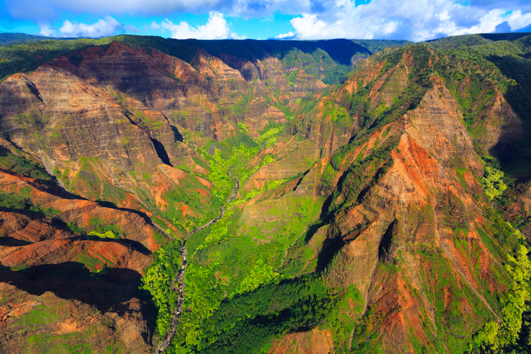 Lihue: Deluxe Waterfall Safari Helicopter Tour