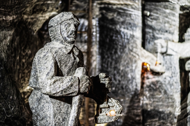 De Cracovie: excursion d'une journée avec accès prioritaire à la mine de sel de WieliczkaVisite de la mine de sel avec transport privé