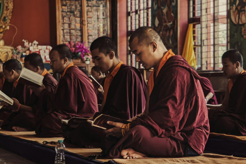 Nepal: aventura de 8 días con rafting, estancia monástica y senderismo