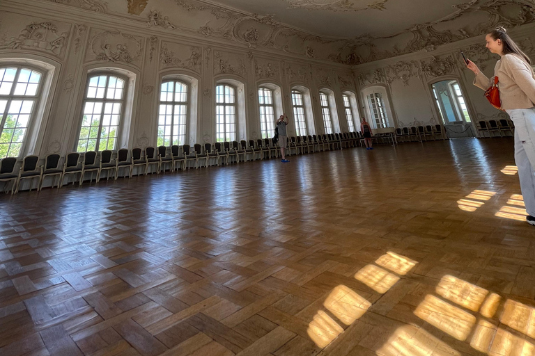 Au départ de Riga : excursion à la colline des croix, au palais de Rundale et à Bauska