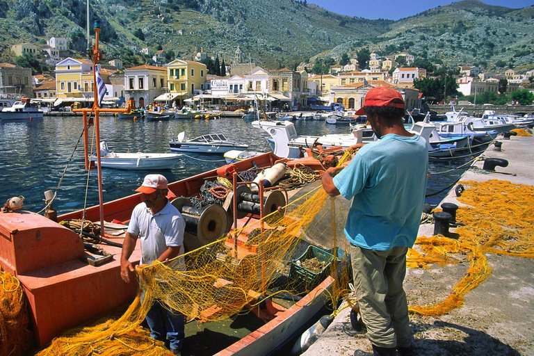 Desde Rodas: Excursión de un día a la isla de Symi y el monasterio de Panormitis