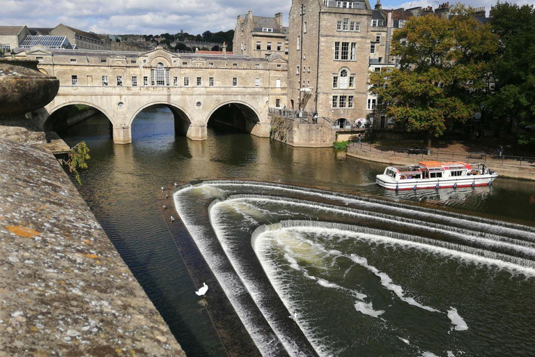 Southampton Port nach London über Stonehenge, Lacock und Bath