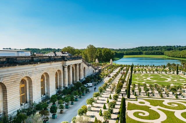 Von Paris aus: Versailles Tour ohne Anstehen und Zugang zu den Gärten