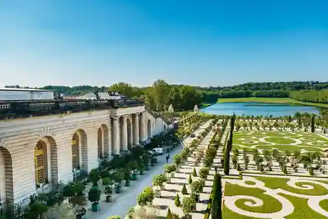 De Paris: Visita a Versailles sem fila e acesso aos jardins