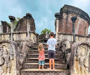 Tour della città antica di Polonnaruwa con safari con gli elefanti di Minneriya
