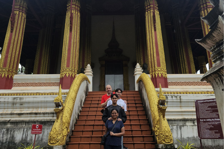 Vientiane: Private Guided City Walking Tour