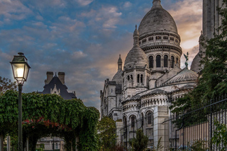 Paris: Montmartre Highlights Walking Tour with a Local Guide