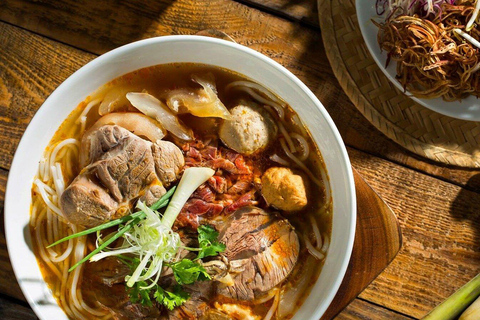 Ho Chi Minh City: Michelin-Recognized Food Tour by Motorbike