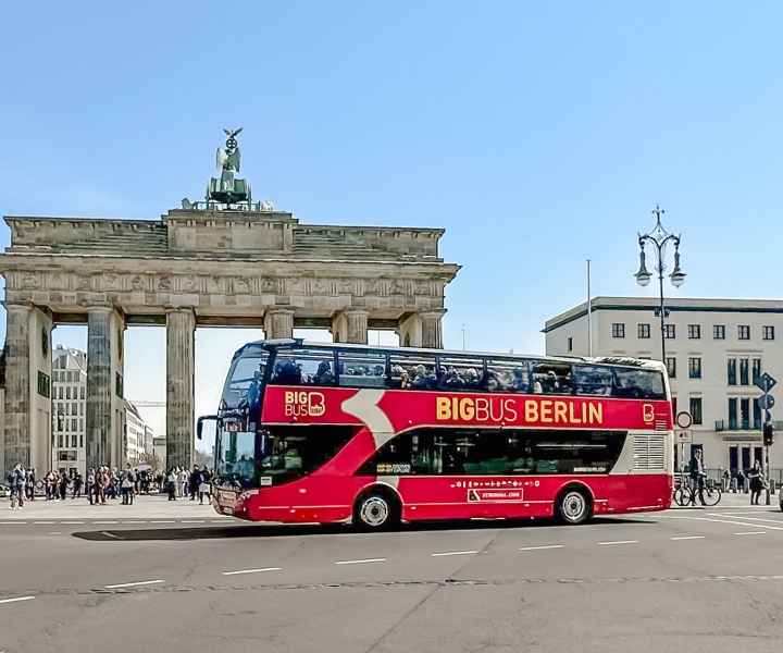 Berlin: Hop-on hop-off-sightseeingbustur med bådmulighed