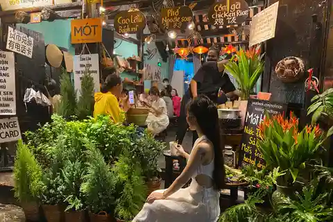 Hoian Old Town - Immersive Free Walking Tour