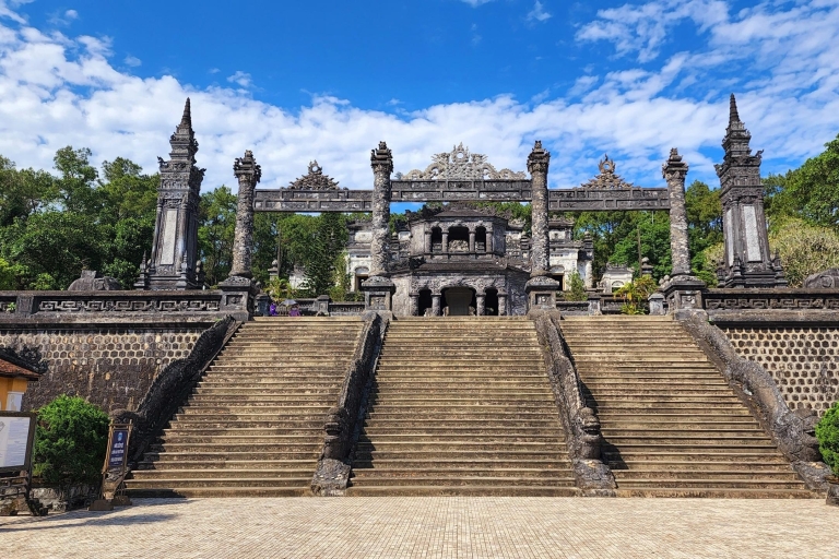 Tour zu den Königsgräbern von Hue: Khai Dinh und Tu Duc MausoleumBesichtigung der Königsgräber von Hue: Khai Dinh und Tu Duc Mausoleum