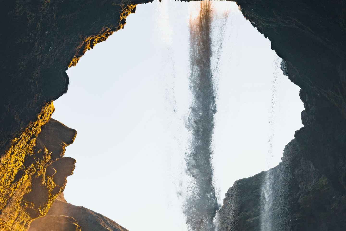 Reykjavik Combo: South Coast, Glacier Hike & Northern Lights