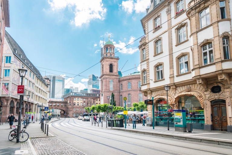 Frankfurt Highlights Private Car Tour with Airport Transfers 4,5-hour: Frankfurt from the Airport without a Guide
