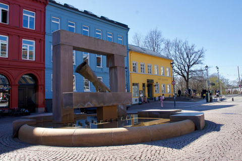 Oslo: From Fjord to Palace Walking Tour
