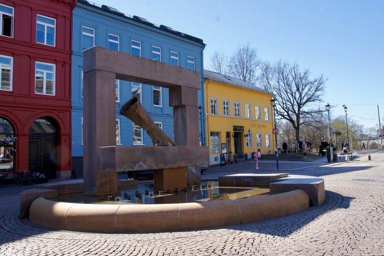 Oslo: From Fjord to Palace Walking Tour