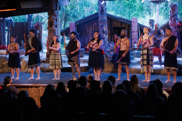 Wioska Mitai Maori: Doświadczenie kulturalne i kolacja w formie bufetuBrak transferów hotelowych