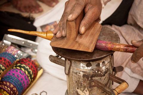 购物、Lac手镯制作和在哈瓦马哈尔拍照购物、Lac 手镯制作和哈瓦玛哈尔摄影