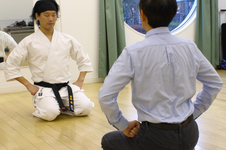 Tokyo: Karate Experience with Former All-Japan Champion PRIVATE Karate Session with Karate Gi(uniform)
