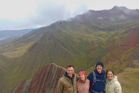 From Cusco: Guided Excursion to Pallay Punchu Mountain + Buffet Lunch From Cusco: Guided Trip to Pallay Poncho Mountain + Buffet Lunch