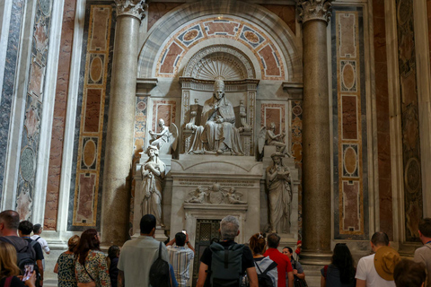 Rome: St. Peter’s Basilica & Underground Tombs Tour Group Tour in French