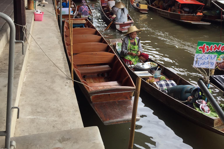 Bangkok: Maeklong Railway and Damnoen Saduak Market Tour Bangkok: Maeklong Railway, Floating Market & Wat Bangkrung