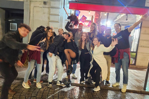 Paris: Pub Crawl with Shots and Nightclub EntryFriday to Saturday