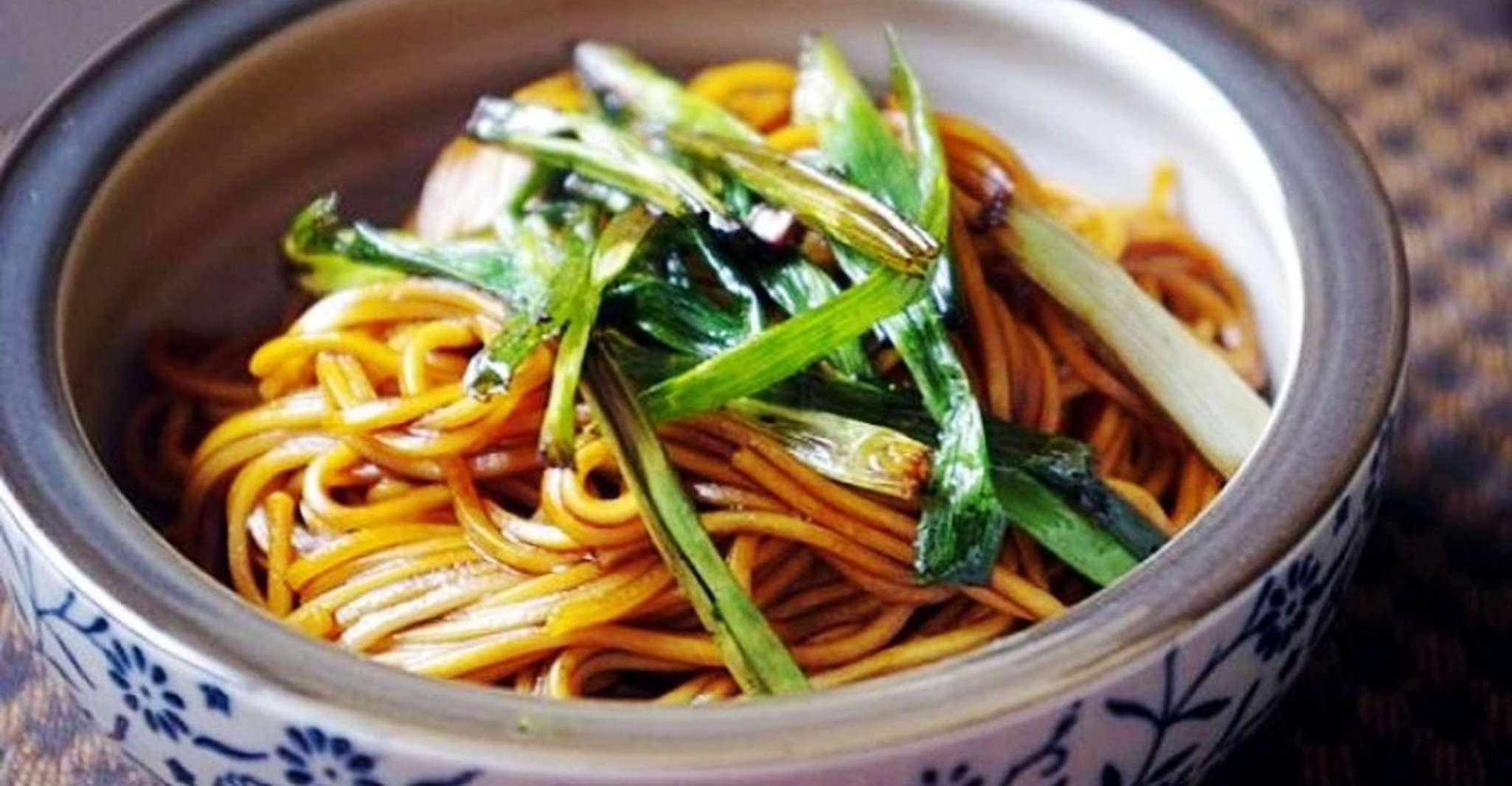 Shanghai Night River Cruise VIP Seat with Authentic Dinner photo 9