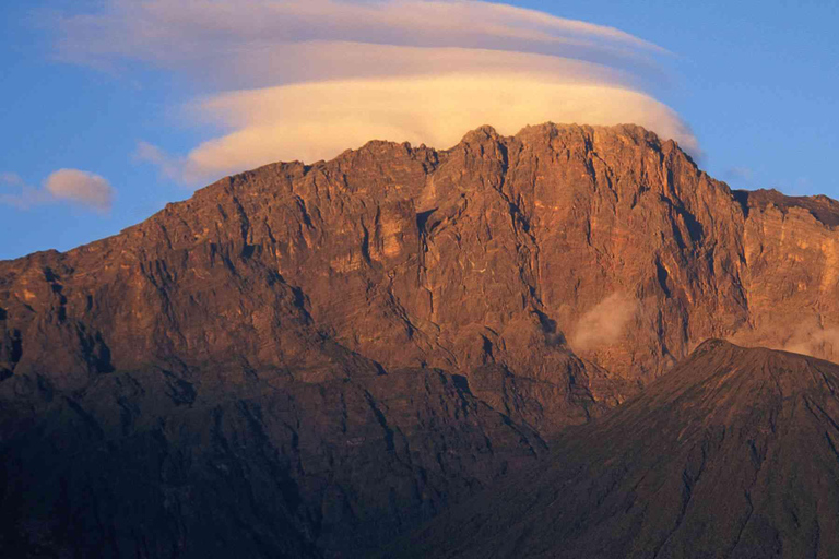 ARUSHA: 8-Day Mount Meru Trekking & Northern Circuit Safari Mt. Meru Trekking + Norhern Circuit safari