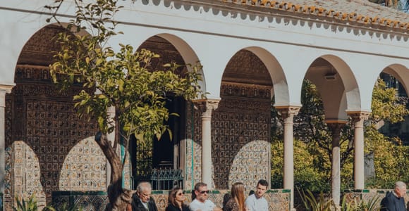 Seville: Alcázar Fast-Track Access with Guided Tour
