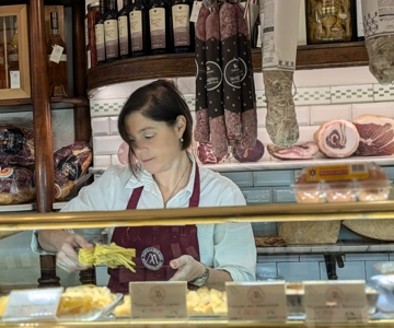 Modena Food Tour: Sightseeing & Taste