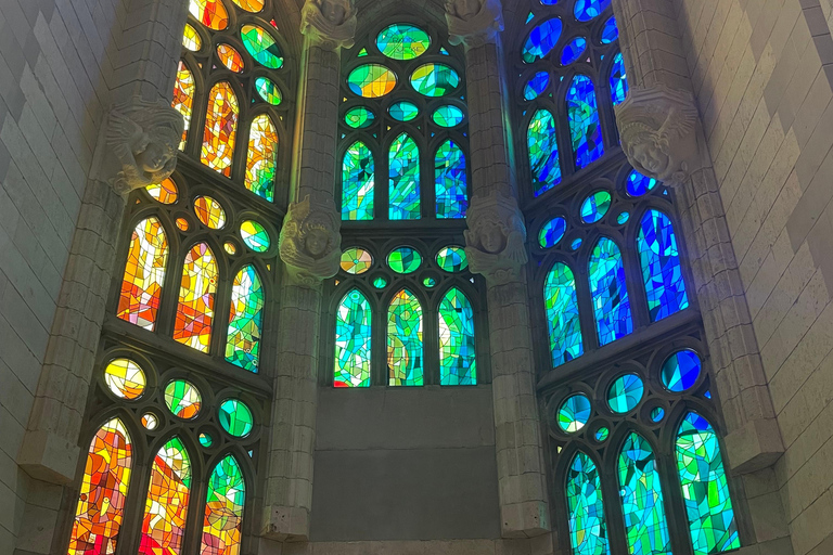 Barcelona: Park Güell Skip-the-Line Guided Tour Park Güell Group Tour