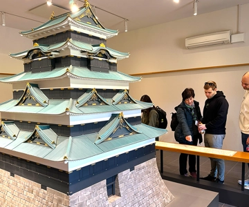 Tokyo: Imperial Palace & Tokyo Castle History Walking Tour