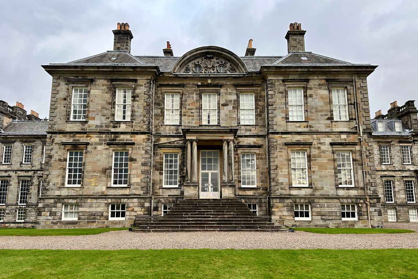 From Edinburgh: 1-Day Outlander Experience with Attractions