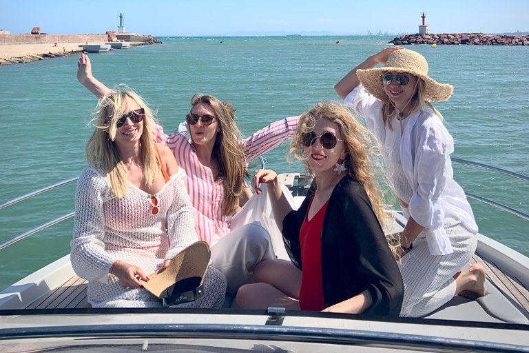 Valencia: Private Motorboat Cruise with Drinks