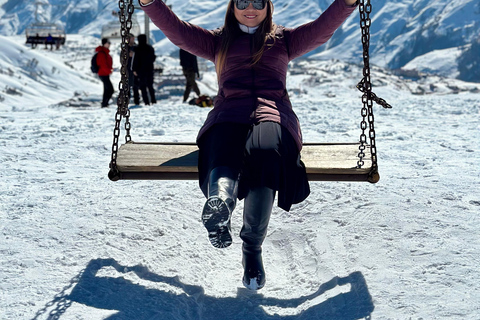 Tbilisi: Private Gudauri tour with photographer guide