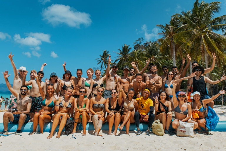 El Nido: Social Island Hopping Tour A w/ Photographer