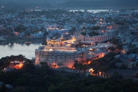 Transfert de Jodhpur à Udaipur via le temple Jain de Ranakpur