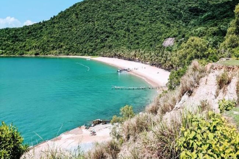 Hoi An/Da Nang: Cham Island Daily Tour with Snorkeling Pickup at hotel in Da Nang city center.