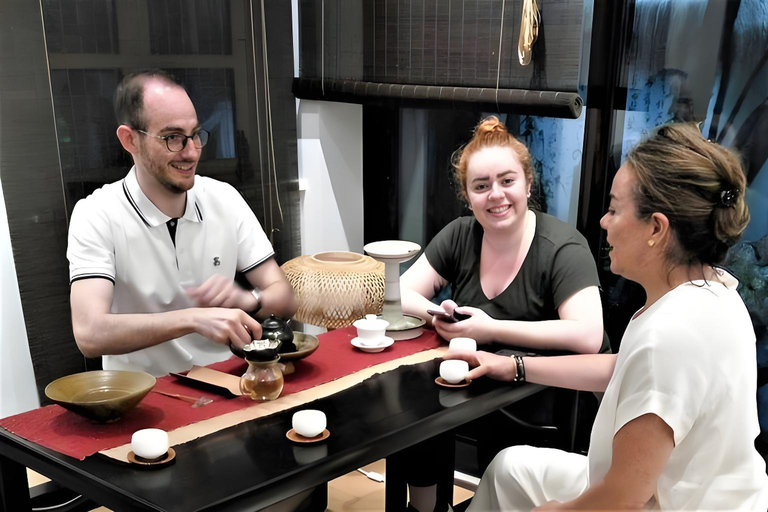 Hangzhou: Temple of Wealth, Tea Art, and River Boat Tour