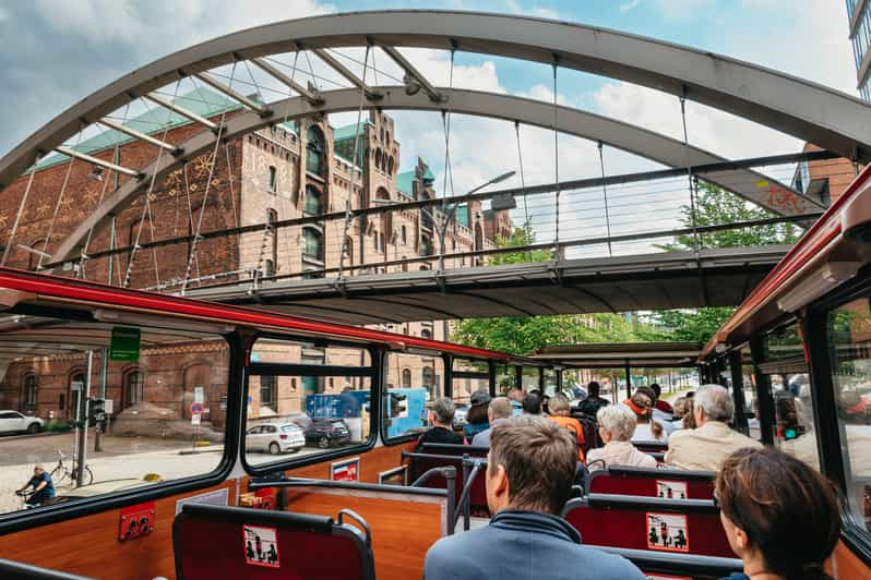 Hamburg: Sightseeing-Tour Im Hop-On/Hop-Off-Bus Der Linie A | GetYourGuide