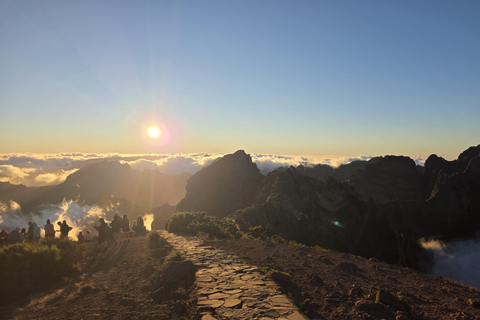 Madeira: Sunset at Pico Arieiro and the Stairway to Heaven Madeira: Sunset at Pico Arieiro and Escadaria do Céu